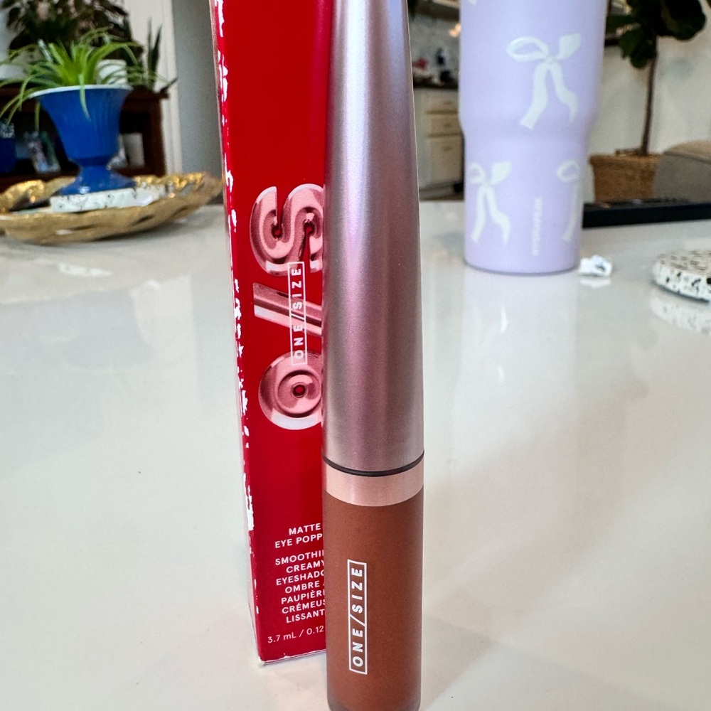 *BRAND NEW* ONE/SIZE Matte Eye Popper- Open to All